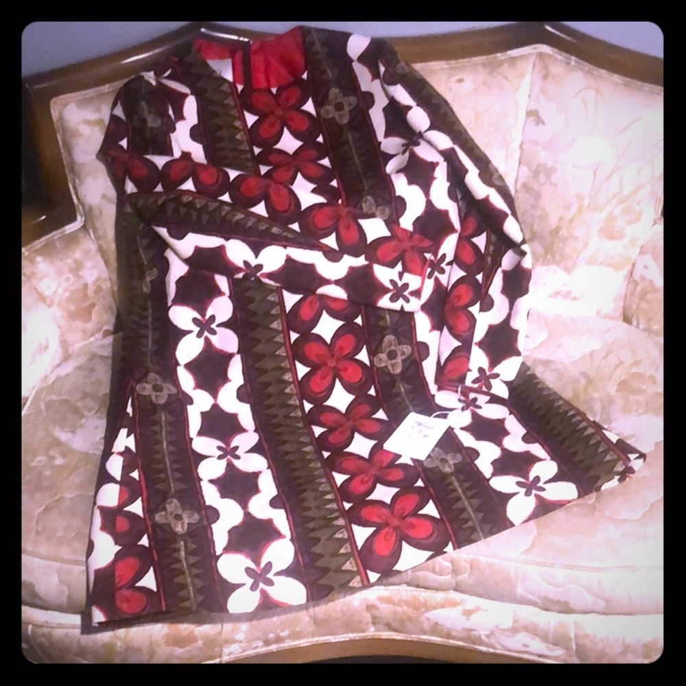 OLD WORLD VALENTINO • BEST OFFER & it’s YOURS!